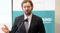 Candidate for Latvia’s State Chancellery director earned over 90,000 euros last year