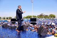 Hill-Lewis, McKenzie trade accusations over guns and gang violence in Cape Town