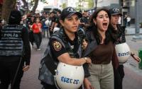 Turkey Is Brutally Oppressing Queer People. Here’s What You Need to Know.