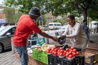 Informal workers need stronger voice in Africa’s trade policies, ILO research finds