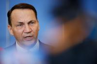 Radosław Sikorski Urged European Countries to Close Russian Consulates