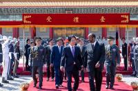 President Lai welcomes King Mswati III and Inkhosikati Make Zuma of Eswatini with military honors  