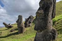 Scientists Find a Surprising Genetic Link Between Hawaii and Easter Island