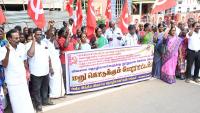 Agricultural workers demand MGNREGA re-implementation