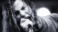 How Pearl Jam's intense, combative second album Vs. saved the band's soul