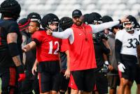 Aztecs football notebook: SDSU’s QB situation a hot topic coming into Fresno State game