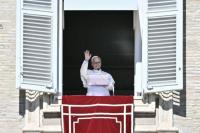 Pope to be admitted to hospital for lung operation