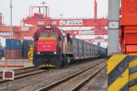 Freight train to Lhasa offers reliable transport of goods