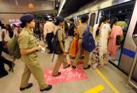 India's Supreme Court Issues Contempt Notice Over Delhi Metro Closure, Internet Blackout