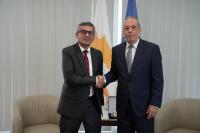 Cyprus and India discuss closer defence and naval cooperation