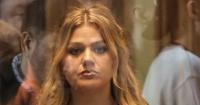 Brooklyn Toyshop Owners Refute Kelly Clarkson’s Claim of ‘Pretty Woman’ Treatment, Say Her Fans Now Harassing Them