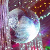 Cleveland Pops Orchestra Gets Nostalgic with Motown and Disco