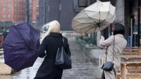 Met Office says 70mph gales to hit parts of UK this week as yellow warning issued