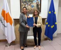 New Israeli ambassador Davidovich presents credentials