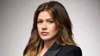 The Truth Behind Kelly Clarkson’s ‘Livid’ Public Feud: ‘Not Who She Is’