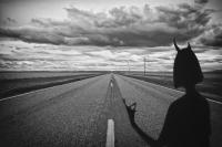 Would You Drive These 3 Haunted Roads in North Dakota After Dark?
