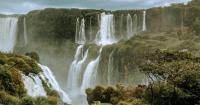Argentina briefly closes Iguazu Falls to tourists over El Nino