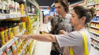 Inflation edged up 1.9% in September, lifting annual rate to 33.4%