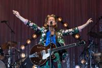 Brandi Carlile Invites Kelly Clarkson, CMAT To Mexico