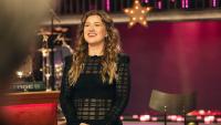 Kelly Clarkson vs. Art of Play: Footage Revealed of Singer's Visit to Brooklyn Novelty Store She Slammed for ‘Pretty Woman’ Treatment