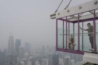 Indonesian fire haze shuts 1,198 schools in Malaysia through at least the 16th