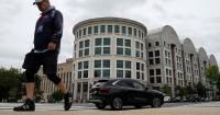 Judge extends White House access for CNN, MS NOW and Politico amid legal fight