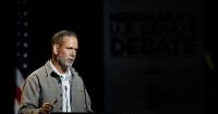 He’s Attacking Big Ag. He’s Running in Nebraska. Somehow It’s Working.