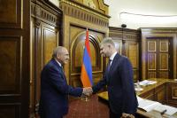Pashinyan, Russian Railways Chief Discuss Regional Rail Integration Amid Infrastructure Push