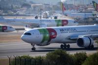 Lufthansa to buy 44.9% of TAP Air Portugal in $1.3B deal