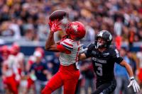 Isaiah Mizell, Brandon Phelps step up as Arizona overcomes receiver injuries, make push for conference title