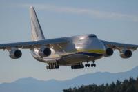 Massive Ukrainian cargo plane pays Vancouver Island air force base a Thanksgiving visit
