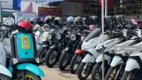 As Motorcycle Rentals Grow, Siem Reap Tourist Drivers Feel the Pinch