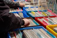 College students maintain appreciation for physical music media