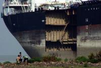 Oil pollution seeps into marine protected areas: report