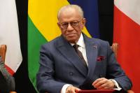 Mauritius extends curfew after rare violent protests