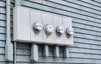 National Grid customer sees net meter roll past 0 to 99999, then solar owners explain why