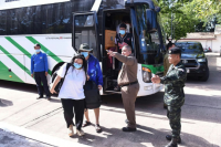 Laos Hands Over 39 Thai Nationals Suspected of Cybercrime and Online Gambling