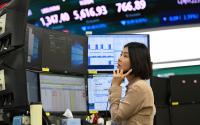 Asian markets plunge amid tech sell-off