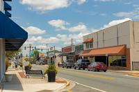 Florida snowbirds looking to save may want Avon Park, where rent averages $921 a month
