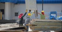 Trump's government makes the elimination of work permit extensions definitive: what does it mean for Cubans?