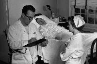 Hospitals Urged to Forgo Computers as Cyber Threat Grows