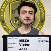 Store employee accused of molesting teen in fitting room