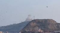 Houthis fire missiles at Yemen palace in bid to wipe out Saudi-backed govt, 5 killed