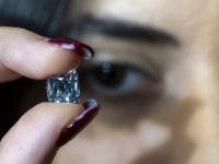 Swiss luxury group ‘interested in buying’ diamond giant De Beers