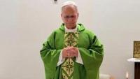 Pope holds phone call with Putin during hospital recovery