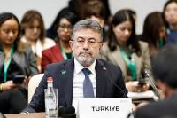 Turkish minister thanks Armenia during COP17 visit
