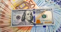 The dollar and the euro hold back the upward trend in Cuba: What are they selling for today?