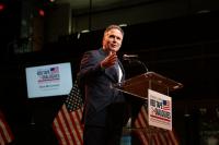 At Philadelphia summit, U.S. Sen. McCormick offers a prescription for high costs: Less government red tape