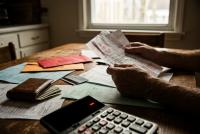 U.S. Families Behind on Bills at Rate Not Seen Since Great Recession, Fed Survey Finds