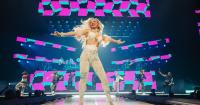 Doja Cat’s Seattle arena concert was a scorching, slapstick spectacle